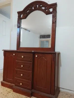 تسريحة مع مراية