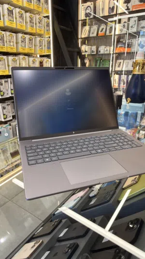 HP LAPTOP ZBOOK Workstation 16 ram 512 gb