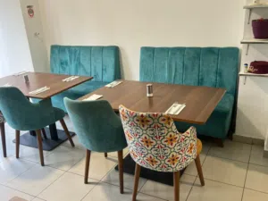 �  إعلان للبيع: مطعم مجهّز بالكامل أو أجهزة وعتاد فقط