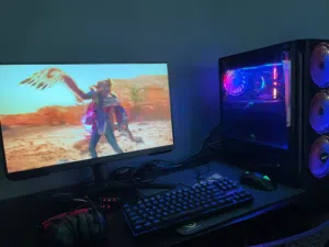 جهاز كمبيوتر Gaming مع الشاشة والملحقات شبه جديد