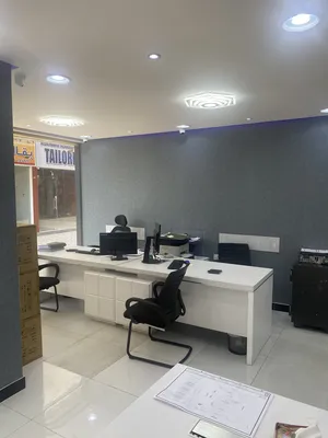 ‏800 قدم٢ ‏.‏ المالك‏1