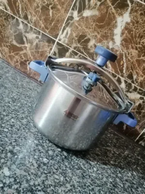 طنجرة ضغط للبيع نوع Seb فرنسيه