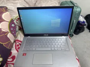 Asus AMD RYZEN 5 8Gb Ram Laptop Good condition