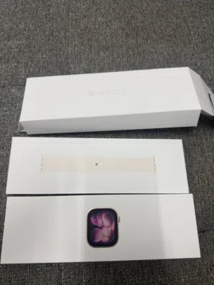 Apple Watch Series 11 46mm rose gold like new barely used for a week