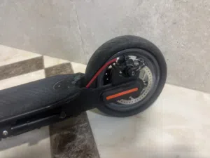 سكوتر كهرباء بدو عجل تبديل امامي لأنه مبنشر
