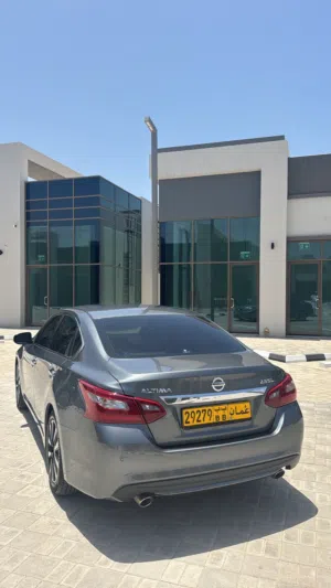 Used Nissan Altima in Dhofar