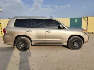 تويوتا لاند كروزر GR 2014