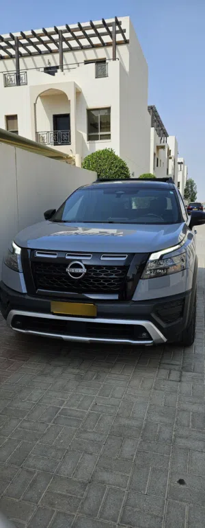 Nissan Pathfinder SV Rock Creek  4WD