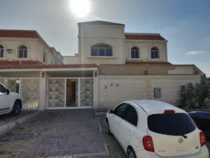 للايجار بالمويهات فيلا سكنى تجارى