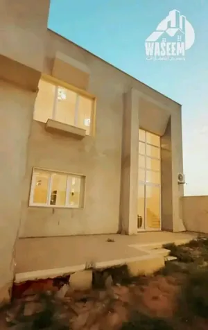 180 m2 4 Bedrooms Villa for Sale in Tripoli Salah Al-Din