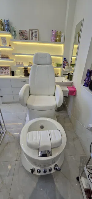 pedicure chair
