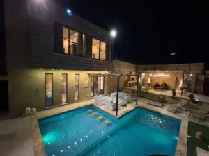 من المالك شاليهات متلاصقة عدد 2 - مشروع بعائد ممتاز لا يقل عن 25% من قيمة الاستثمار