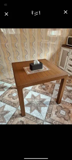 طاولة. سامبا تان