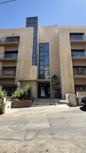 240 m2 4 Bedrooms Apartments for Sale in Amman Shmaisani