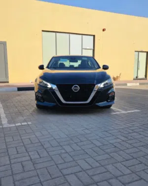 Nissan Altima 2019 SL فل اوبشن اوراق جمارك