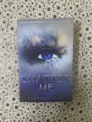 First 3 shatter me books (shatter me, unravel me, ignite me)