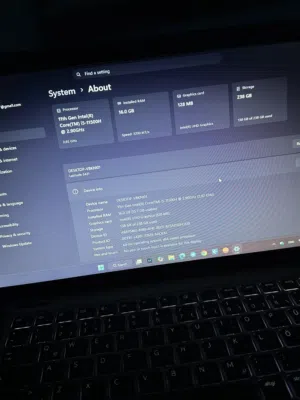 لابتوب dell 5421 للبيع مواصفات قوية كوراي 5 جيل 11 ورام 16 وتخزين256 ssd