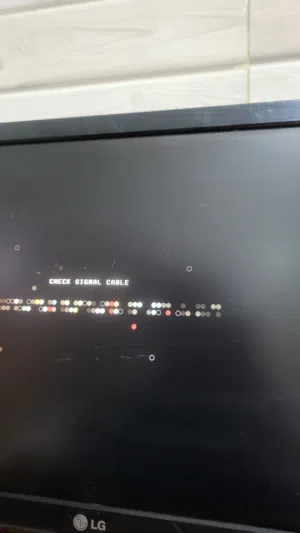 18" LG monitors for sale in Amman