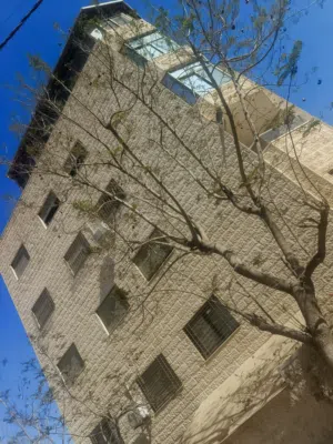 شقة طابق 3 مع روف