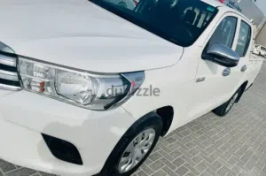 TOYOTA HILUX 2WD D/C P/U - 2020
