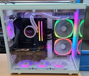 للبيع بي سي جيمنق Core i7 14Gen 1TB ssd /32Ram DDR5/4070 super 12 GB RTX كالجديد