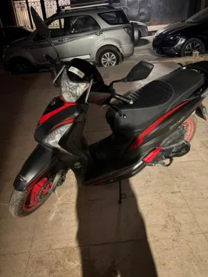 فيجوري سكوتر 200 سي سي