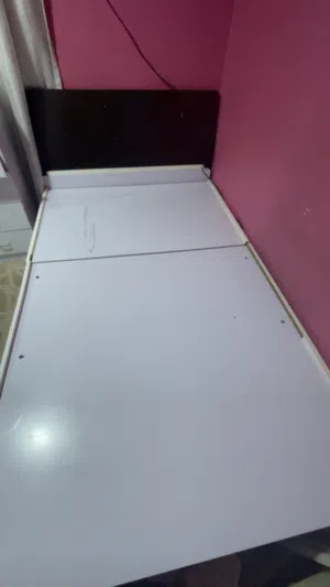تخت مفرد ونص