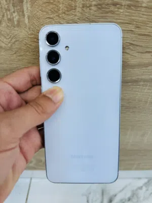 جلاكسي A55 (5G) شبه جديد خبش لا 256قيقا رام8