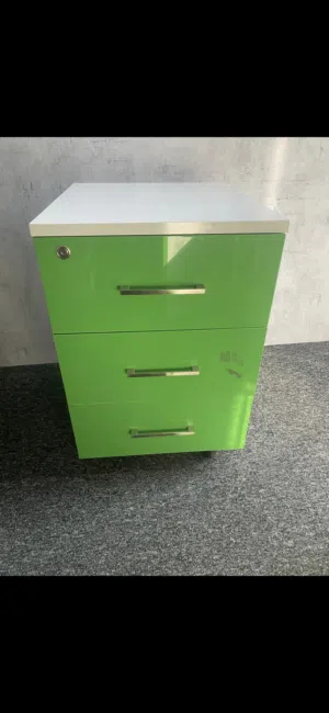 Side cupboards