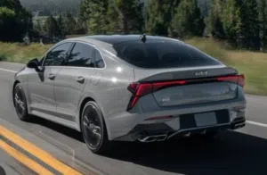 Kia.  K5.  2022