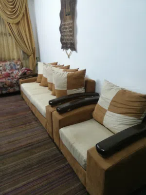 طقم كنب بحالة الوكاله