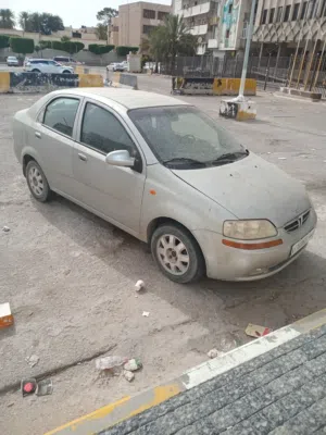 دااو كالوس محرك سيلو كتيبها رايح عندي فيها عقد بأسمي ف محرر عقود  مافيش عليها شي السيارة أمورها طيبة
