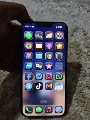 ايفون 13 عادي خبش ابره لا