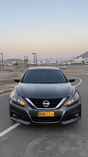 Used Nissan Altima in Al Batinah