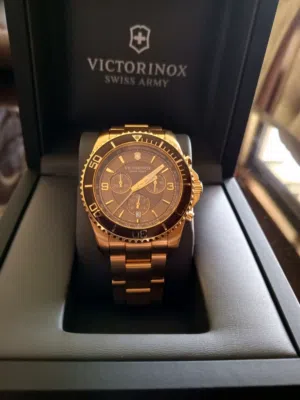 Victorinox maverick swiss made gold Edition