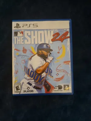 سيدي بلايستيشن 5 للبيع او التبديل لعبه the show24