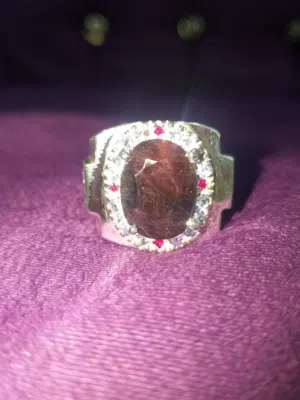 خاتم ياقو ت أزرق مع الأحمر تنزاني من النوادر natural untreated winza sapphire Tanzania stone ring
