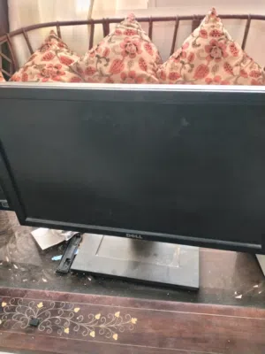 15" LG monitors for sale  in Amman