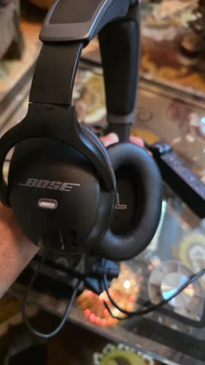 سماعة طيران BOSE امريكي بحال الوكاله