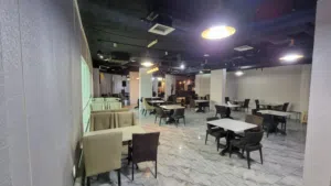 Monthly . 400 m21