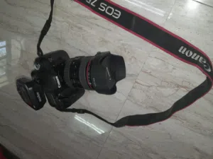 كاميرا كانون 7D