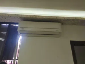 للبيع مكيف KAC حجم 2 طن مواصفاته عاليه جدا فل انفيرتير طبعا انفيرتير حامي بارد اقتصادي جدا في الكهرب