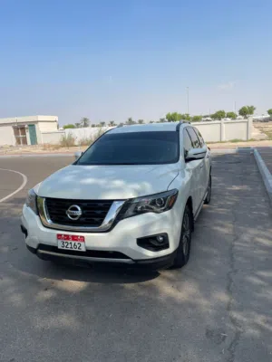 Used Nissan Pathfinder in Abu Dhabi