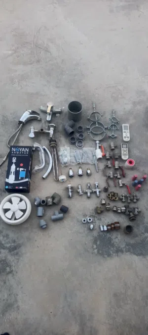 قطع مواسير جديد ومستعمل نظيف جداً