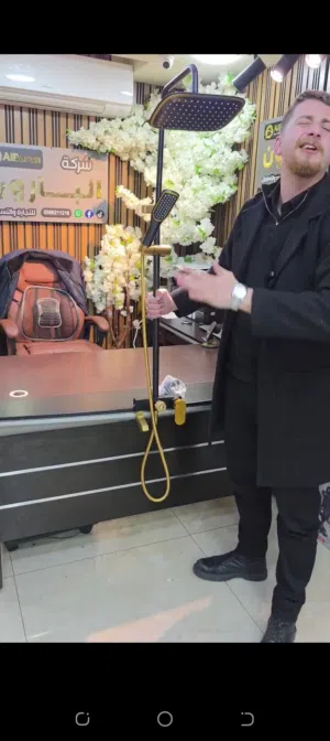 دش ملكي... شكل قوي وأداء يعتمد عليه  إذا بدك فخامة حقيقية بالحمّام مع راحة استخدام