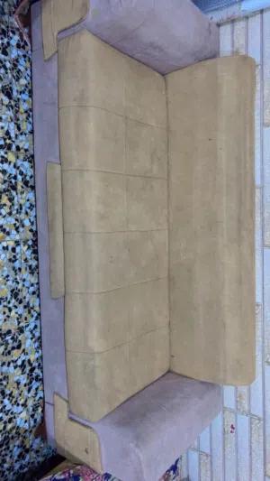 ديوان للبيع مع تخم 3 مقاعد