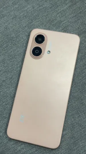 ZTE Axon Series 64 GB in Manama
