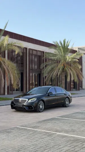 مرسيدس S550 نظيف بي ممشى 132 الف فقط