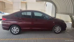 Used 2019 Honda City Sedan with GCC Specs and Advanced Features