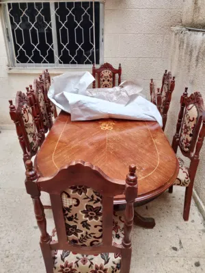 طاولة سفرة خشب مع 8 كراسي